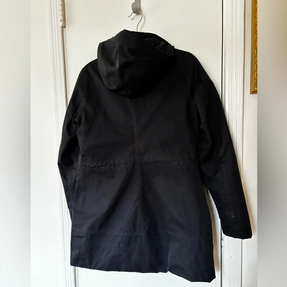 The North Face light Jacket - Picture 3 of 10